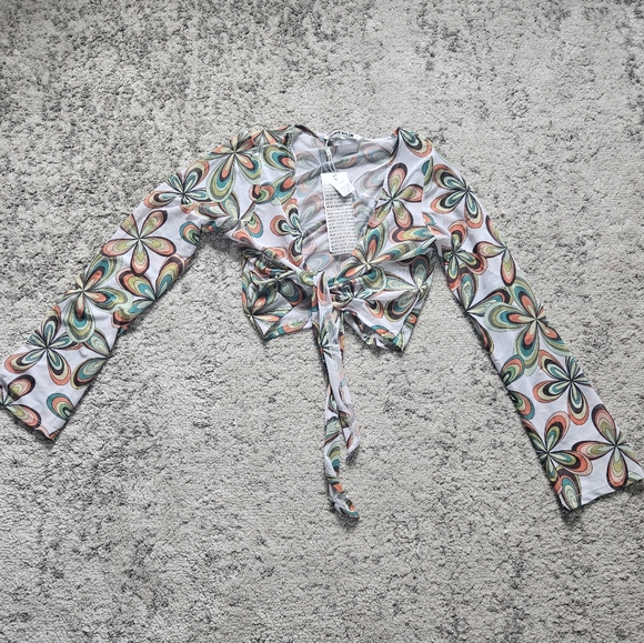 NEON & NYLON Floral Top NWT - Picture 7 of 9